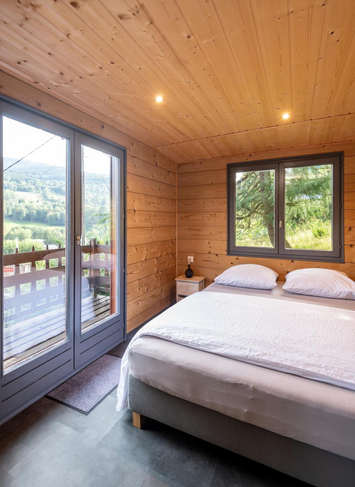 Chalet du Faubourg&Jacuzzi, proximité Gerardmer&La Bresse Rochesson Exterior foto