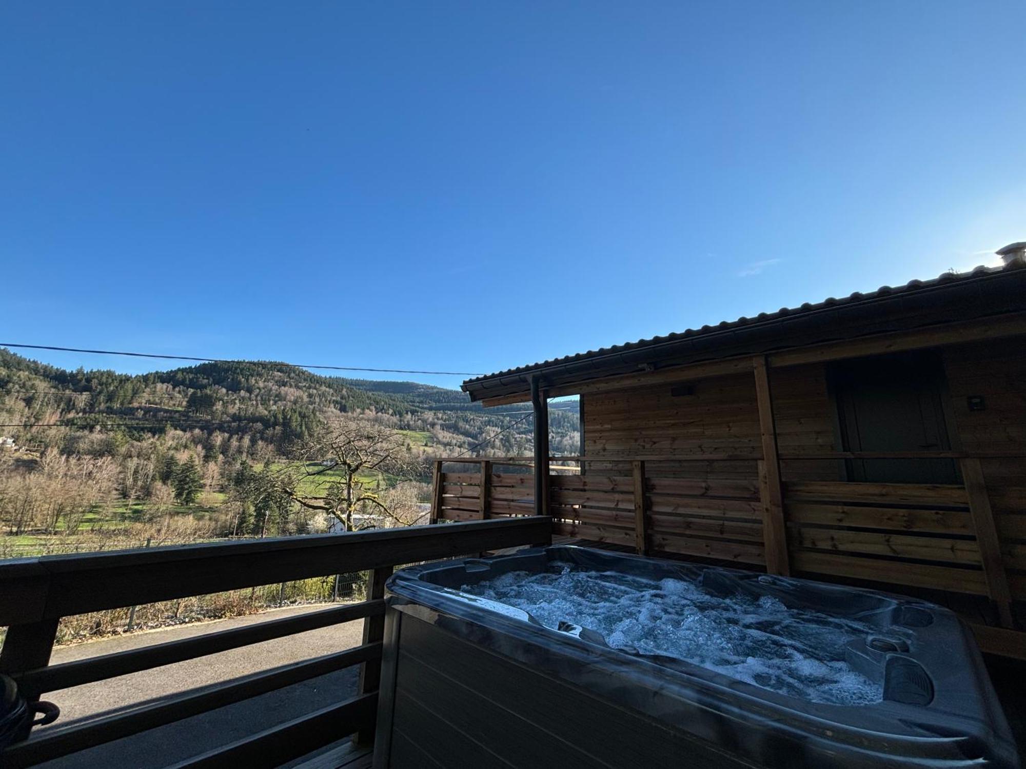 Chalet du Faubourg&Jacuzzi, proximité Gerardmer&La Bresse Rochesson Exterior foto