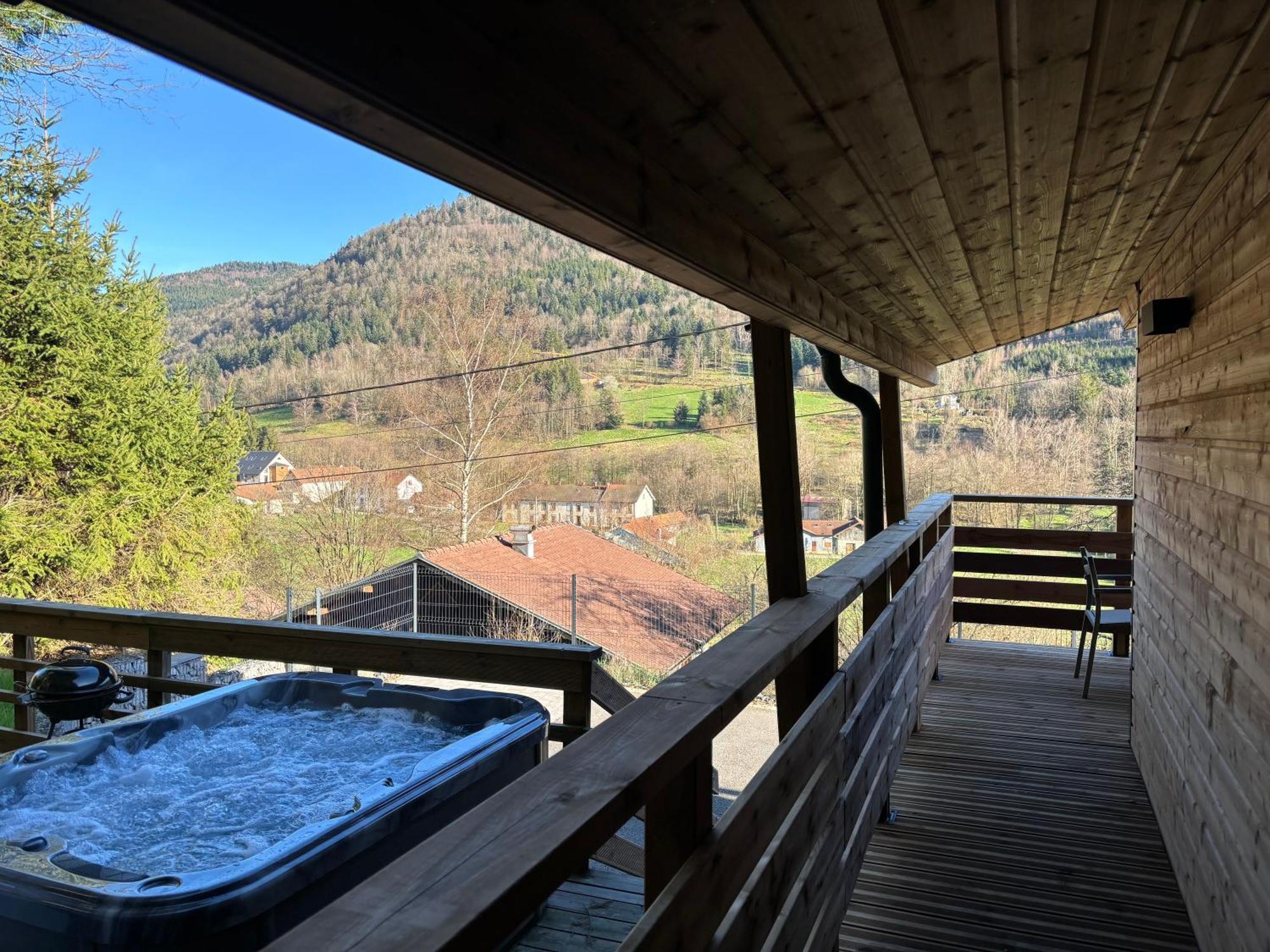 Chalet du Faubourg&Jacuzzi, proximité Gerardmer&La Bresse Rochesson Exterior foto